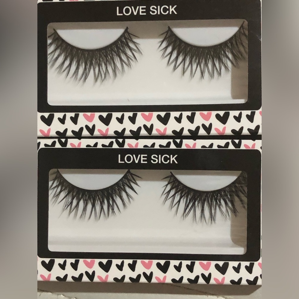 4pc lash & glue bundle- 2 sets black criss cross web look lashes & 2pk lash glue